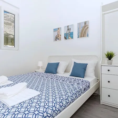 Vista Mare - 3 Bedroom, Sea View מאקרסקה