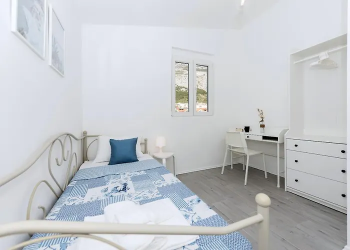 Апартаменты Vista Mare - 3 Bedroom, Sea View Макарска
